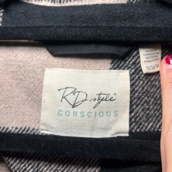 Plaid shacket - Picture 2 of 7